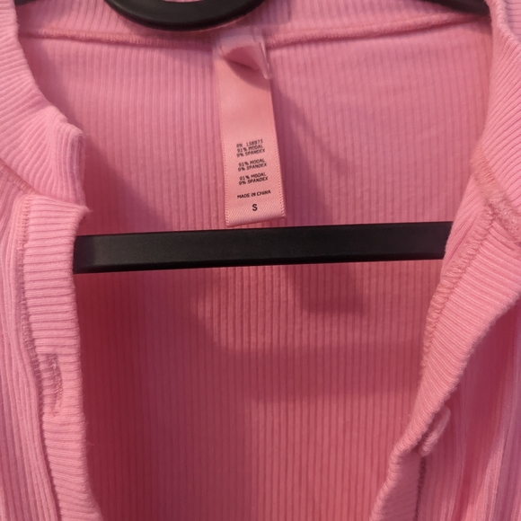 Skims Bubblegum Soft Lounge Romper - Picture 6 of 8